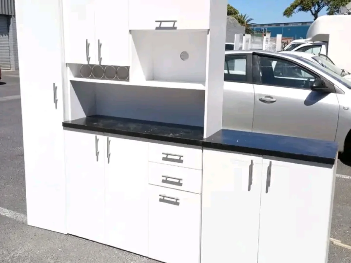 3-Piece Kitchen Units Set
